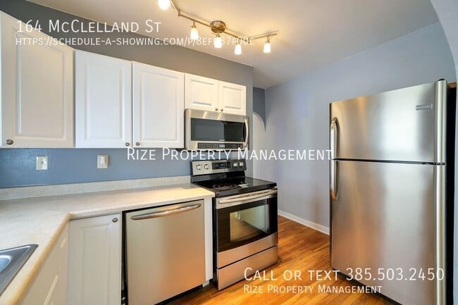Building Photo - 164 McClelland St
