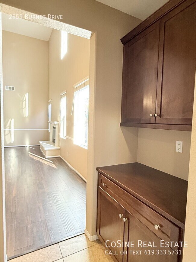 Building Photo - 2959 Burnet Dr