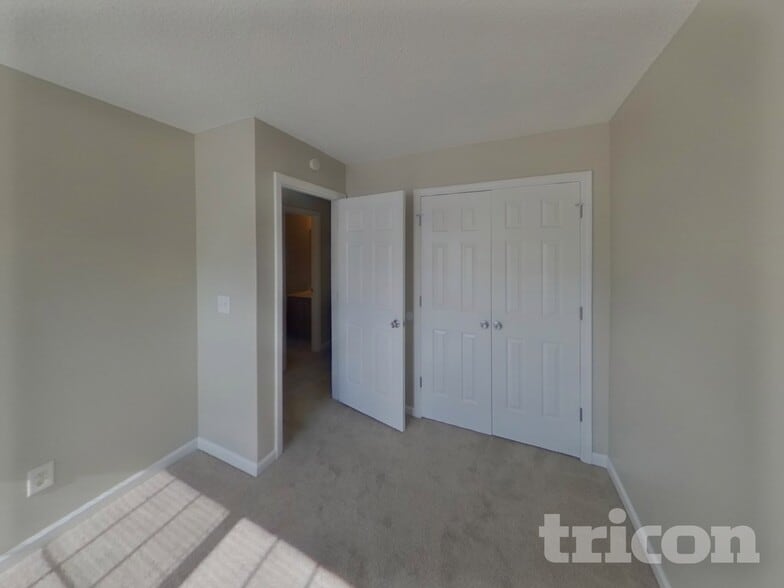 Building Photo - 6358 Olmadison Pl