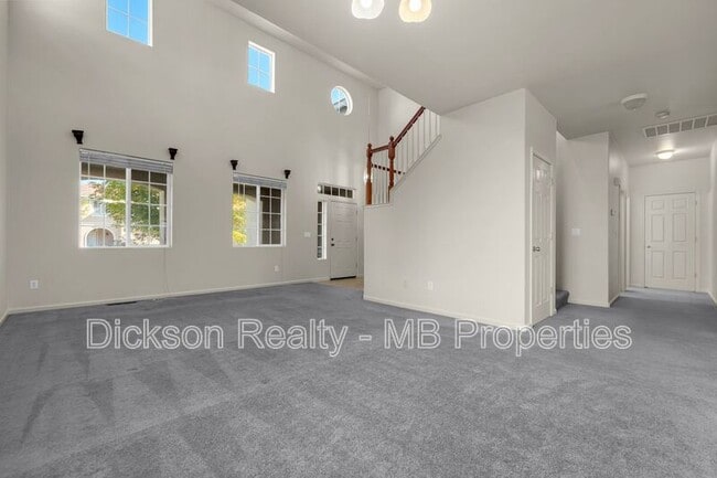 Building Photo - 2447 Anqua Dr