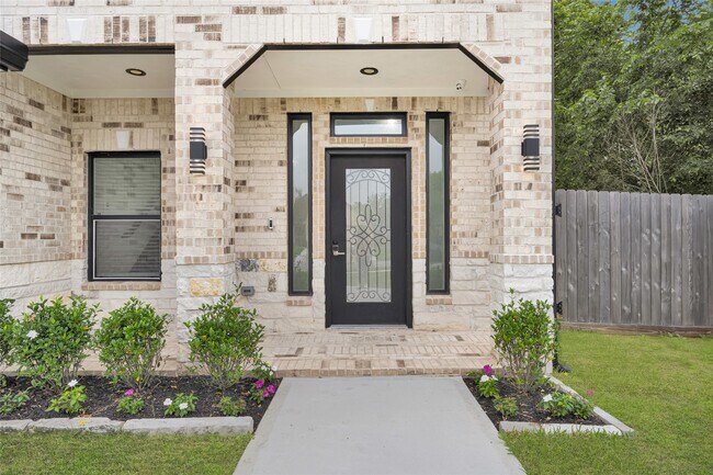 Building Photo - 13104 Donegal Way