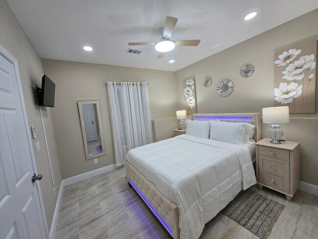 Building Photo - 349 Endeavor Way Ln