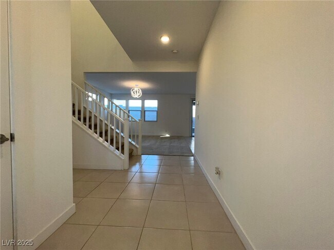 Building Photo - 612 Emerson Creek Ct