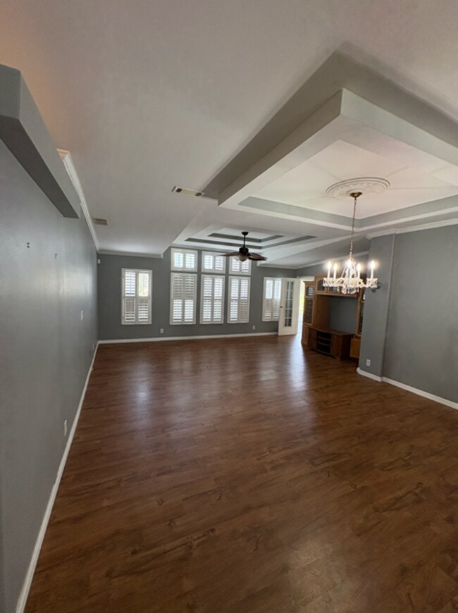 Building Photo - 5600 Bald Eagle Dr