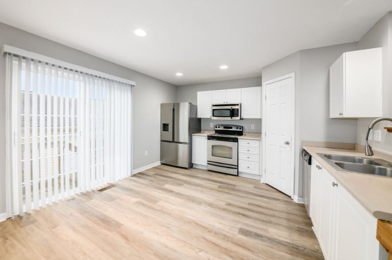 Building Photo - 6409 Nottinghill Trail Dr