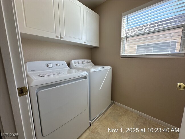 Building Photo - 186 Duck Hollow Ave