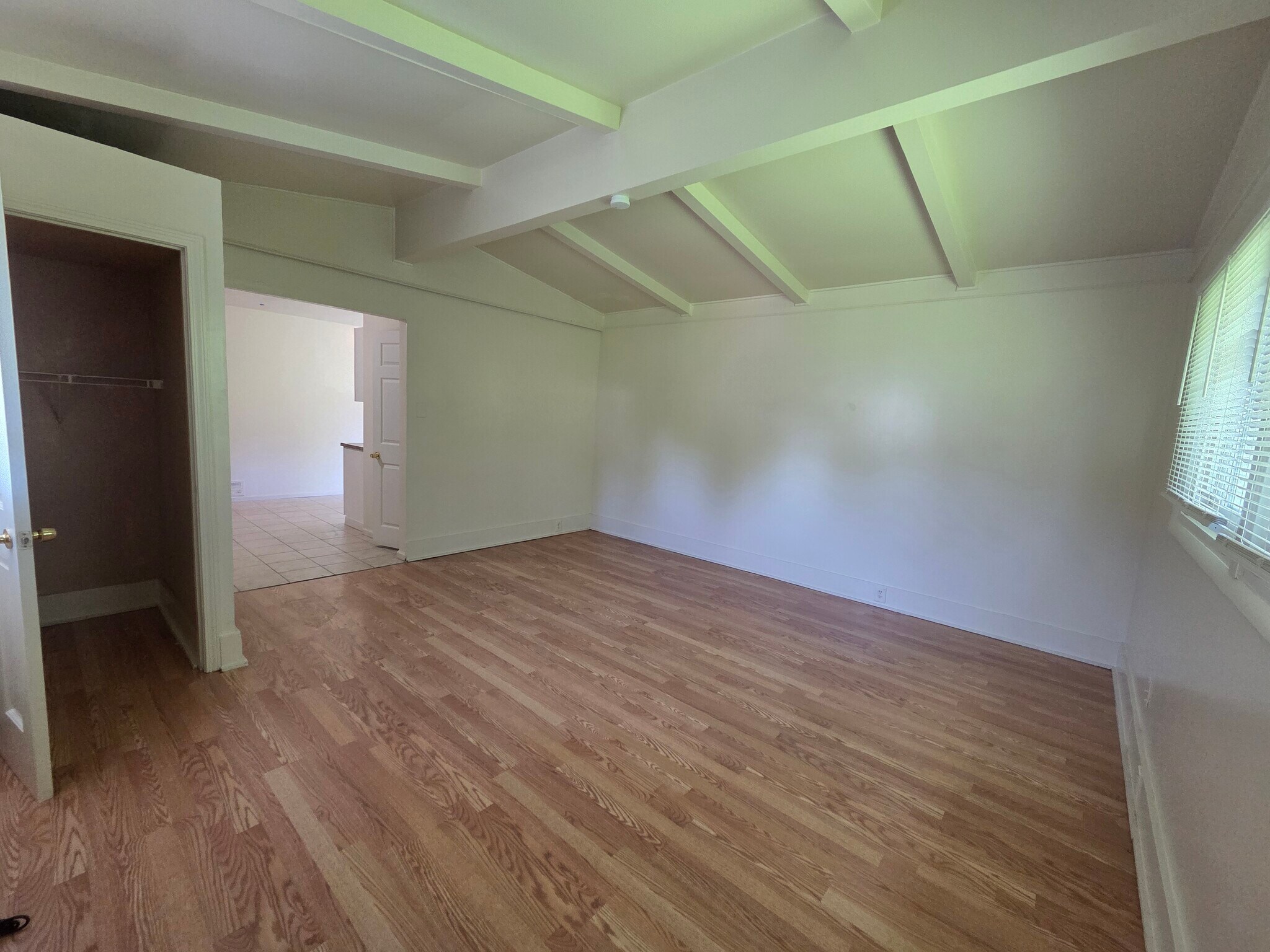 Building Photo - 5614 Sanborn Dr