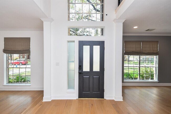 Building Photo - 23210 Greenrush Dr