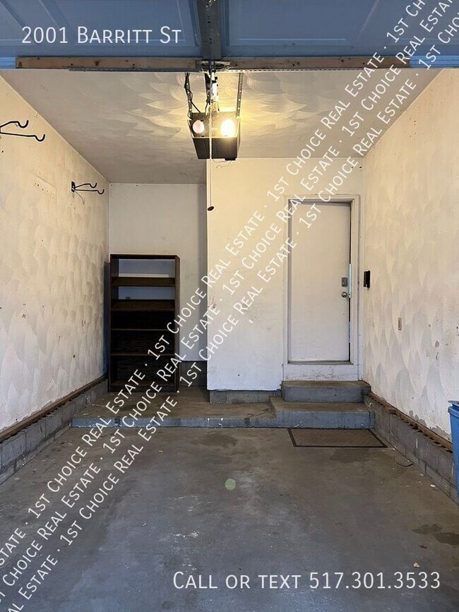 Building Photo - 2001 Barritt St