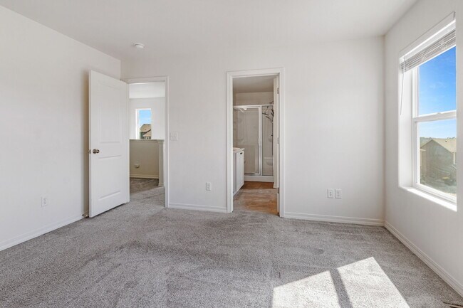 Building Photo - 897 Technology Ct