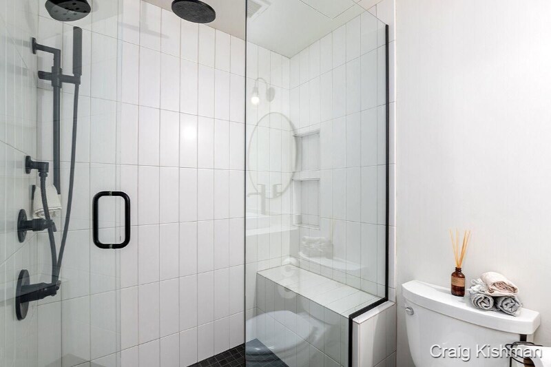 Building Photo - 152 Campau Cir NW