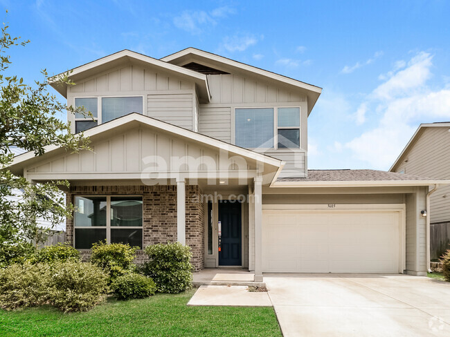 Building Photo - 5605 Gerard Dr