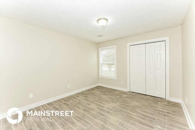 Building Photo - 1823 Quailwood Dr