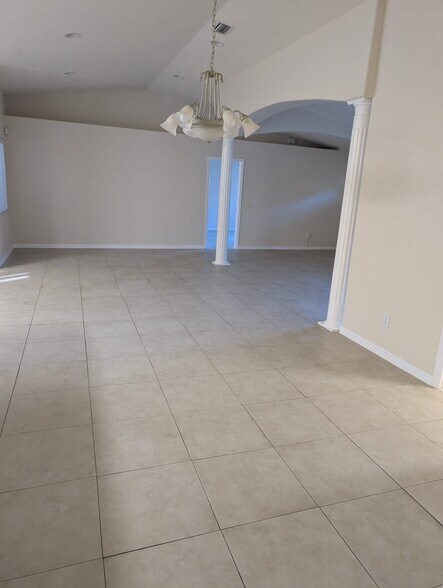 Building Photo - 36 Spring Meadows Dr