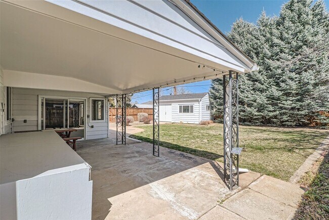 Building Photo - Beautiful 3-Bedroom Home in Denver – Avail...