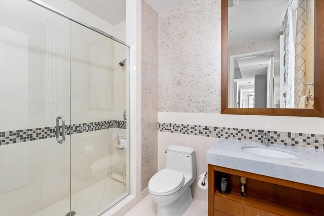 Building Photo - 1000 S Ocean Blvd