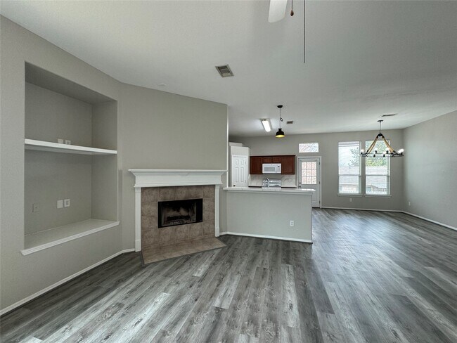 Building Photo - 13196 Miller Ln