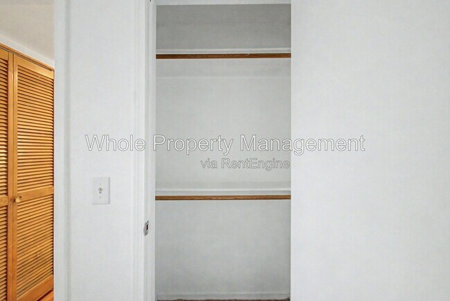 Building Photo - 3731 Shefield Dr
