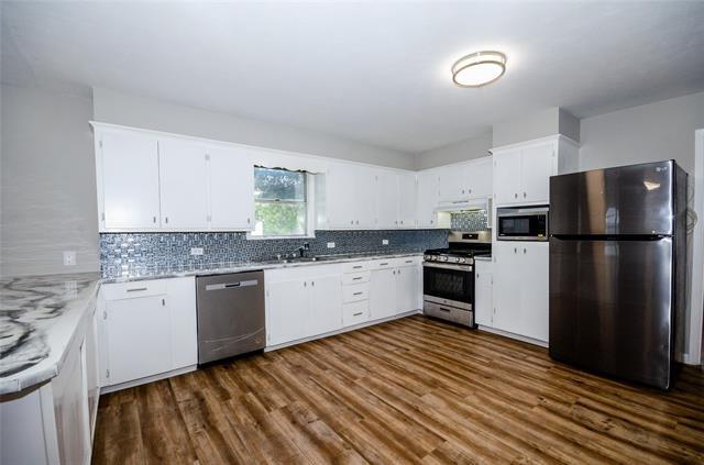 Building Photo - 104 Cole St