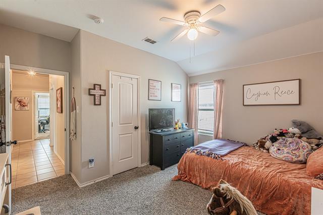 Building Photo - 405 Calder Ln