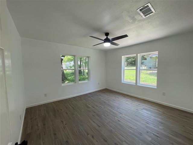 Building Photo - 607 E Monterey St