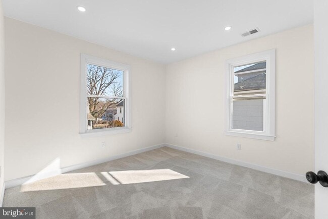 Building Photo - 509 McCabe Ave