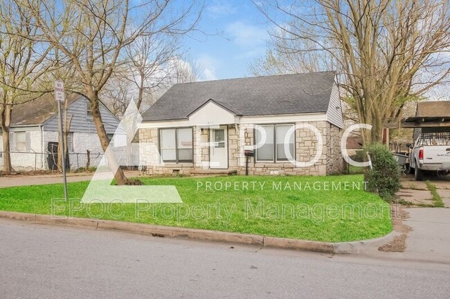 Building Photo - 817 N Gary Ave