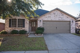 Building Photo - 13065 Barbarosa Dr