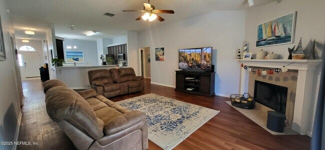 Building Photo - 1763 Covington Ln