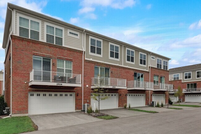 Building Photo - 2924 Reflection Dr