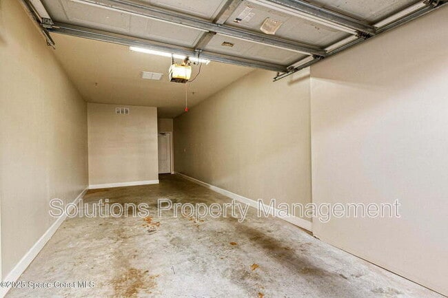 Building Photo - 6421 Borasco Dr