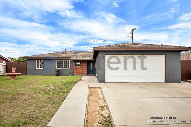 Primary Photo - 2335 Logan St