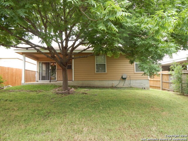 Building Photo - 1239 Lion Forest