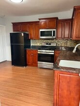 Building Photo - 90 Ward St