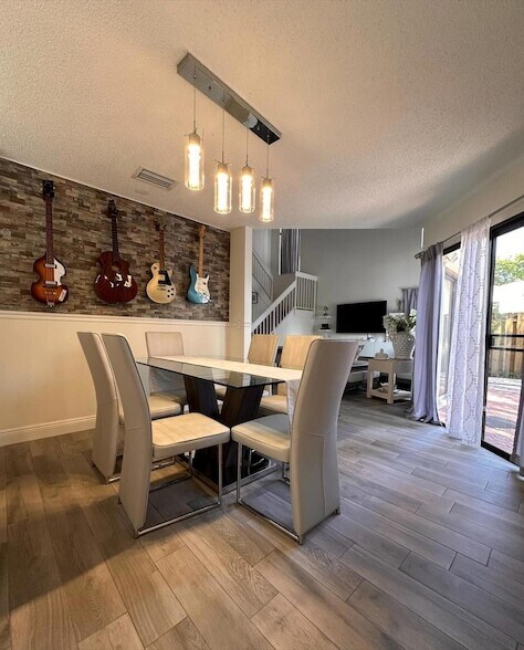 Building Photo - 1728 Shoreside Cir