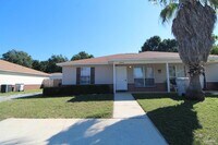 Building Photo - 3355 Green Briar Cir