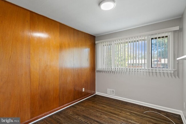 Building Photo - 3908 Melvern Pl