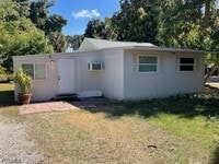 Building Photo - 215 Delray Ave