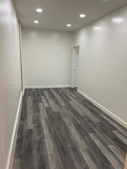 Building Photo - 2137 SE Glenrock Terrace
