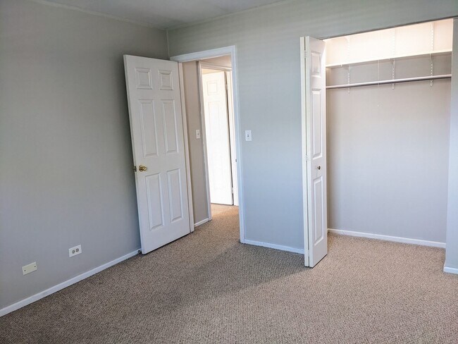 Building Photo - 2751 Wayfaring Ln