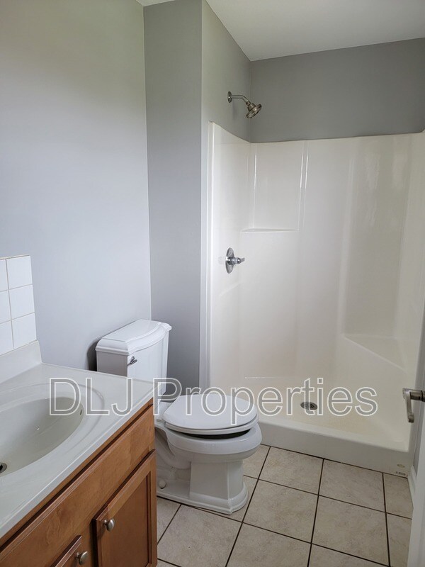 Building Photo - 1805 McCarter St