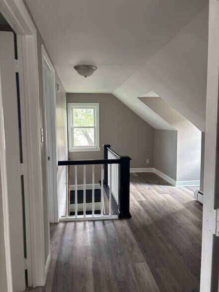 upstairs - 10 14th St