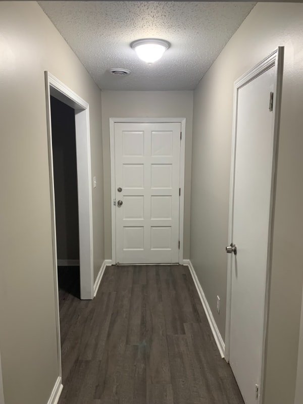 Building Photo - 651 Sarver Ave