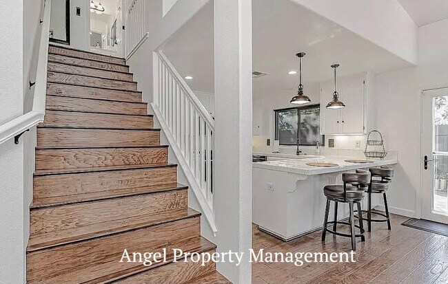 Building Photo - 2206 Halsey Cir