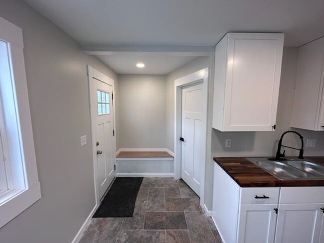 Building Photo - Fully Renovated 3BR Bungalow – Modern, Bright, Move-In Ready!