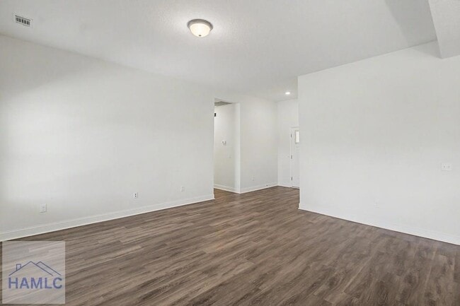 Building Photo - 364 Abode Ave