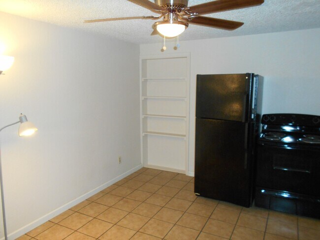 Building Photo - 6401 31st St N