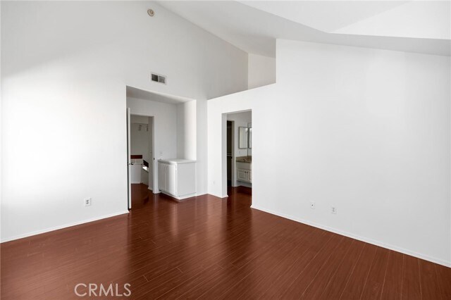 Building Photo - 6301 Honolulu Ave