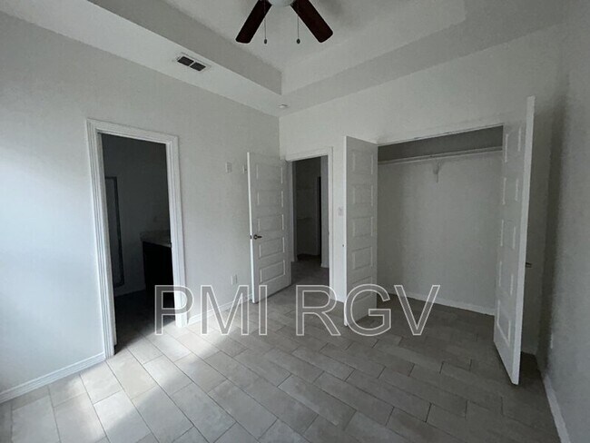 Building Photo - 3705 Paola St