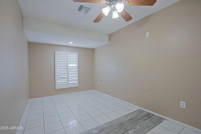 Building Photo - 4526 W Altadena Ave